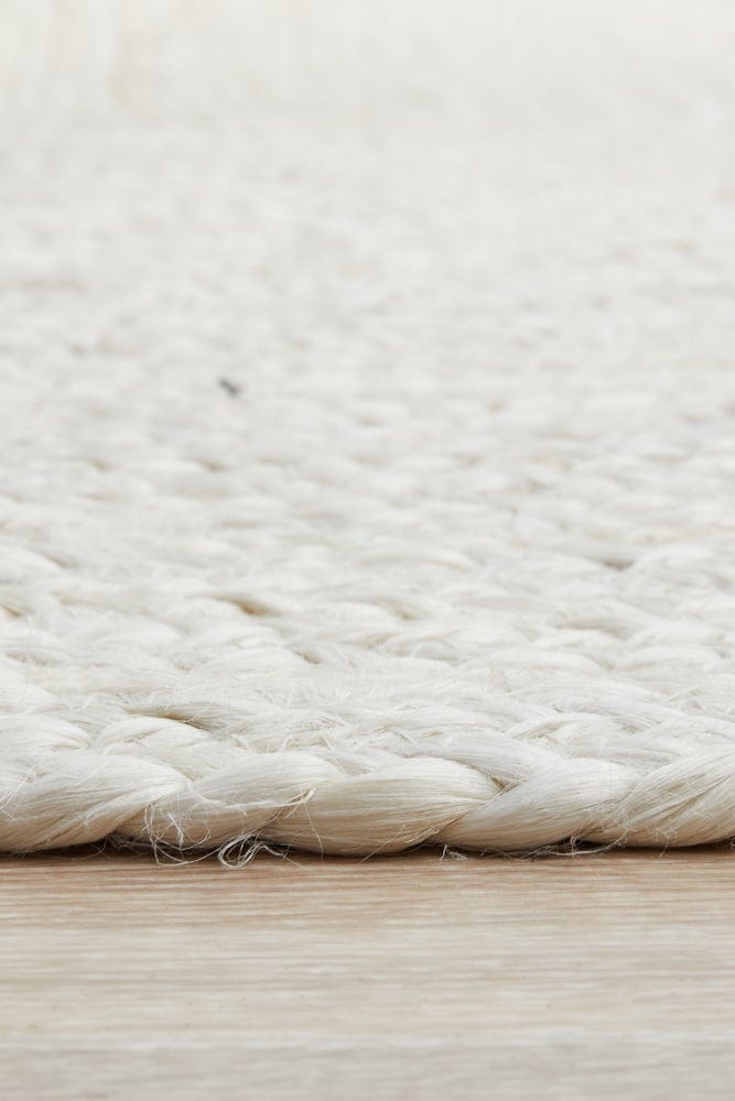 Vivi White Oval Rug